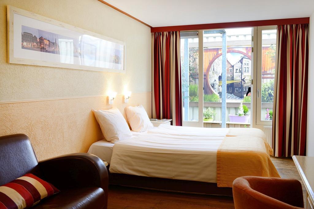 Hotel Jo Van Den Bosch 's-Hertogenbosch  Phòng bức ảnh