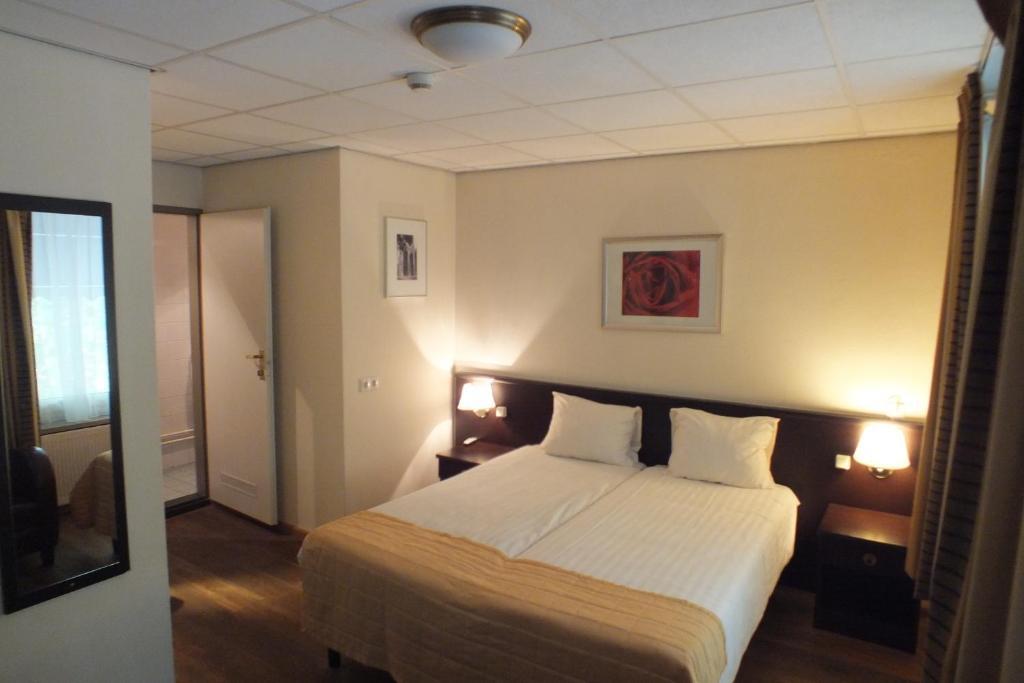 Hotel Jo Van Den Bosch 's-Hertogenbosch  Phòng bức ảnh