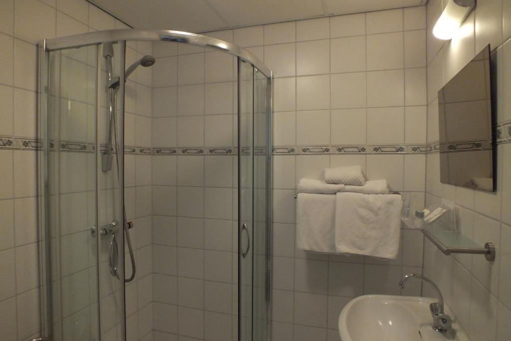 Hotel Jo Van Den Bosch 's-Hertogenbosch  Phòng bức ảnh